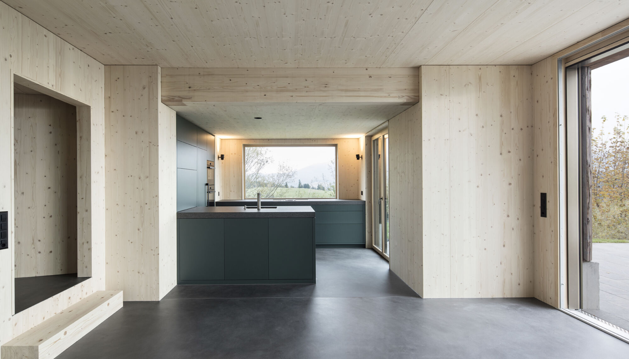 EFH Boeschi Foto INT Küche modifiziert master 1000x1750